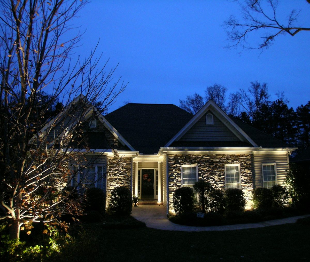 20 Best Tips for Cleaning Outdoor Lighting Fixtures Nite Time Decor