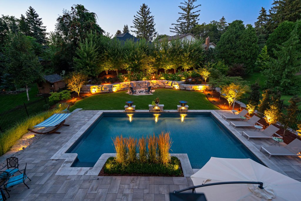 Outdoor Water Feature Lighting Ideas: Pools, Fountains and Ponds