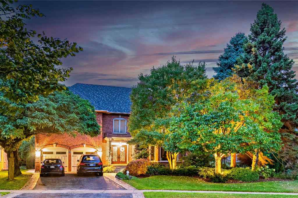 How to Raise Your Home’s Value with Landscape Lighting